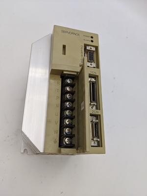 Yaskawa SGDA-08AS AC SERVO AMPLIFIER 200-230V 11/4.4A 750W NEW