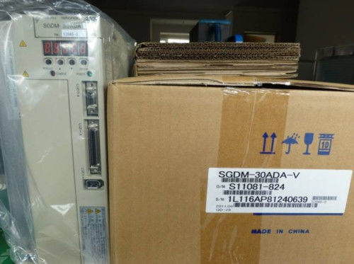 Yaskawa SGDM-30ADA-V AC SERVO AMPLIFIER 200-230V 17A 3KW 50/60HZ NEW