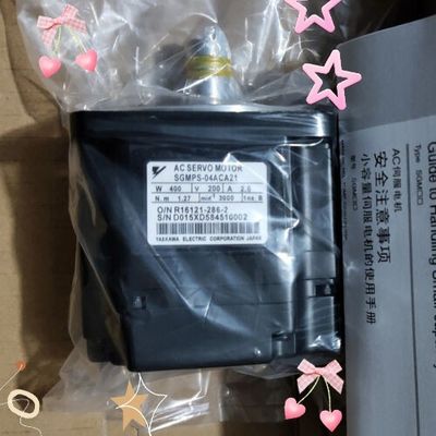 Yaskawa SGMPS-04ACA21 AC SERVO MOTOR 400W 3000RPM 200V 2.6A NEW