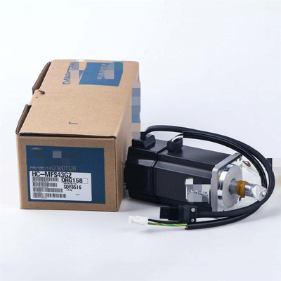 Mitsubishi HC-MFS43G2 AC Servo Motor 3AC 2.8A 122V 3000RPM 400W NEW