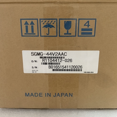 Yaskawa SGMG-44V2AAC AC SERVO MOTOR 4.4KW 200V 32.8A 1500RPM NEW