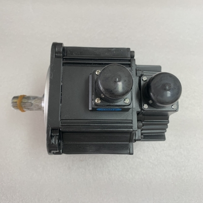 Yaskawa SGMGH-05DCA6F-OY AC SERVO MOTOR 450W 400V 1.9A 1500RPM NEW