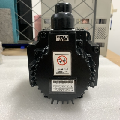 Yaskawa SGMGH-05DCA6F-OY AC SERVO MOTOR 450W 400V 1.9A 1500RPM NEW