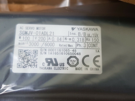 Yaskawa SGMJV-01ADL21 AC SERVO MOTOR 100W 200V 0.84A 3000RPM NEW