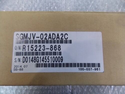 Yaskawa SGMJV-02ADA21 AC SERVO MOTOR 200W 200V 1.6A 3000RPM NEW