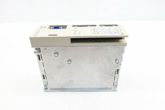 Yaskawa SGD-02ANY6 AC SERVO AMPLIFIER 200-230V 4/2A 50/60HZ NEW
