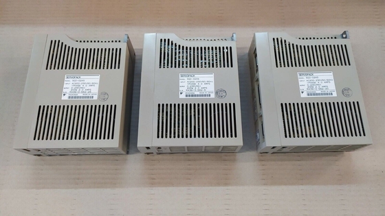 Yaskawa SGD-02AS AC SERVO AMPLIFIER 200-230V 4/2A 50/60HZ NEW