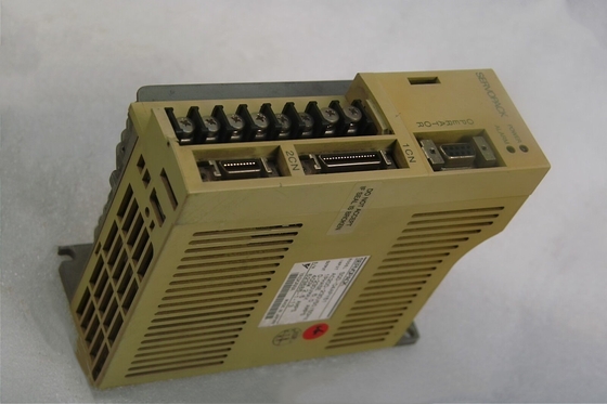 Yaskawa SGD-04APY61 AC SERVO AMPLIFIER 200-230V 6/2.6A 50/60HZ NEW