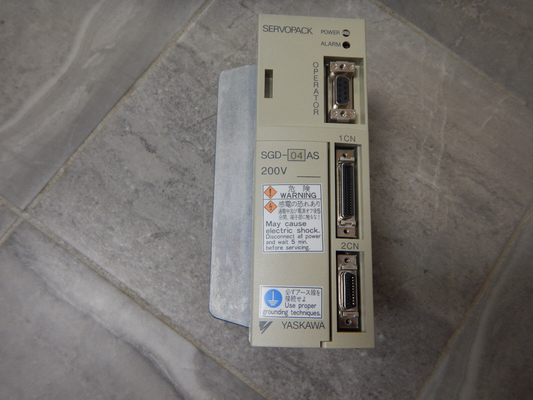 Yaskawa SGD-04AS AC SERVO AMPLIFIER 200-230V 6/2.6A 50/60HZ NEW