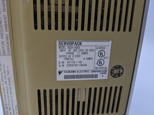 Yaskawa SGDA-08AS AC SERVO AMPLIFIER 200-230V 11/4.4A 750W NEW