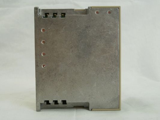 Yaskawa SGDF-A3CS AC SERVO AMPLIFIER 2.4/2.9A 0-24V 30W 3 PHASE NEW