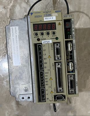 Yaskawa SGDH-15DE AC SERVO AMPLIFIER 380-480V 4.8A 1.5KW 3 PHASE NEW