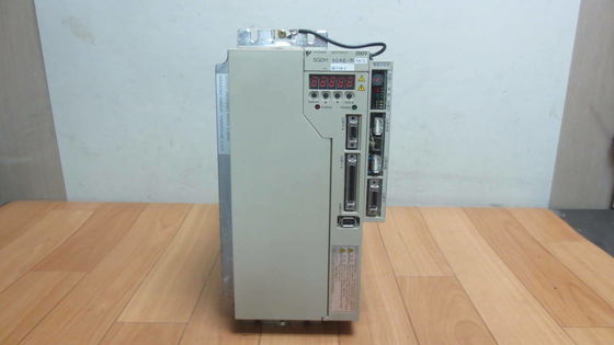 Yaskawa SGDH-50AE-RY415 AC SERVO AMPLIFIER 3 PHASE 200-230V 5KW NEW
