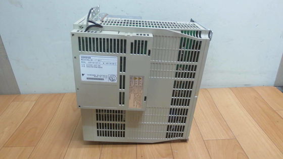 Yaskawa SGDH-50AE-RY415 AC SERVO AMPLIFIER 3 PHASE 200-230V 5KW NEW