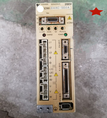 Yaskawa SGDM-04AC-SD2A AC SERVO AMPLIFIER 200-230V 5.5A 0.4KW NEW