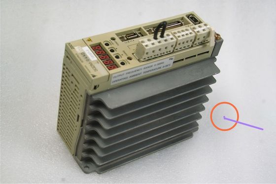 Yaskawa SGDM-04ADY39 AC SERVO AMPLIFIER 200-230V 5.5A 0.4KW NEW