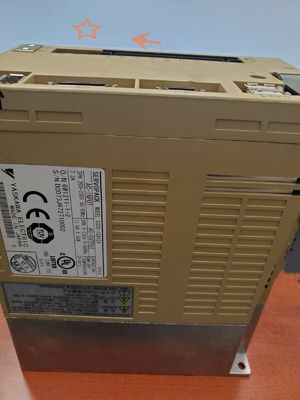 Yaskawa SGDS-15A12A AC SERVO AMPLIFIER 200-230V 7.3A 1.5KW NEW