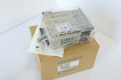Yaskawa SGDS-15A15A AC SERVO AMPLIFIER 200-230V 7.3A 1.5KW NEW