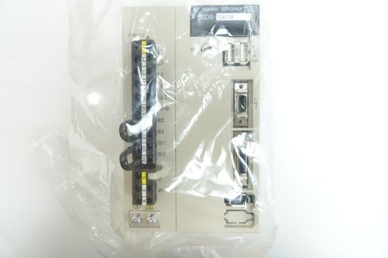 Yaskawa SGDS-15A15A AC SERVO AMPLIFIER 200-230V 7.3A 1.5KW NEW