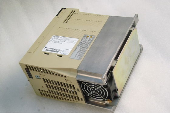 Yaskawa SGDS-20A05A AC SERVO AMPLIFIER 200-230V 9.7A 2KW NEW