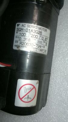 Yaskawa SGM-01A3G26 AC SERVO MOTOR 100W 200V 0.87A 3000RPM NEW