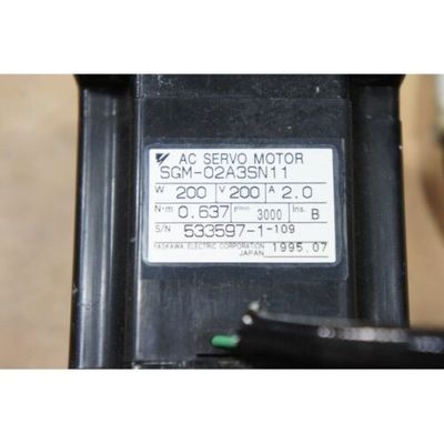 Yaskawa SGM-02A3SN11 AC SERVO MOTOR 200W 200V 2A 3000RPM NEW