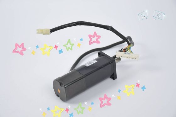 Yaskawa SGM-04B312 AC SERVO MOTOR 400W 200V 2.6A 3000RPM NEW