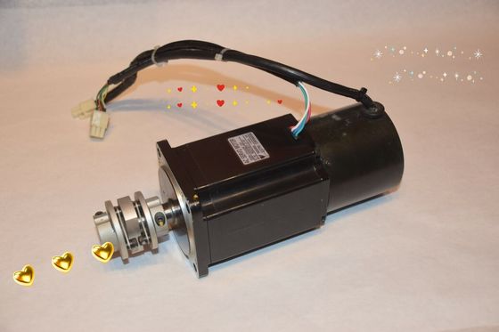 Yaskawa SGM-08A2FJ34 AC SERVO MOTOR 400W 200V 2.6A 3000RPM NEW