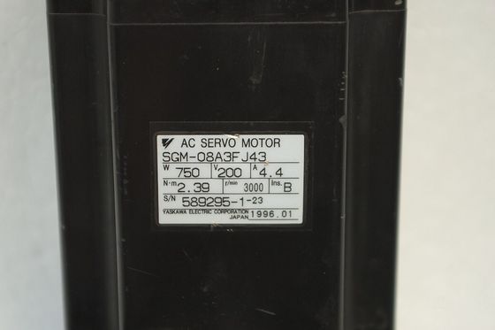Yaskawa SGM-08A3FJ43 AC SERVO MOTOR 750W 200V 4.4A 3000RPM NEW