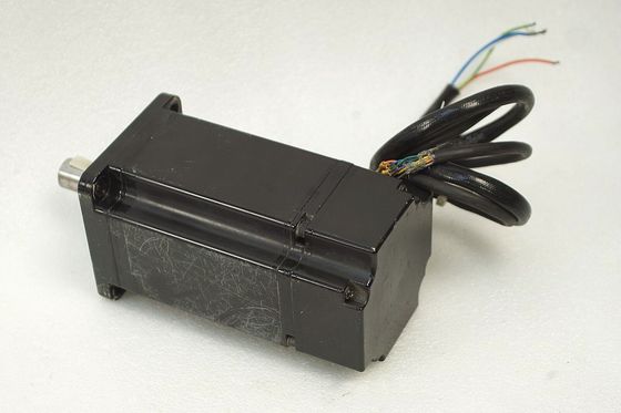 Yaskawa SGM-08A3FJ43 AC SERVO MOTOR 750W 200V 4.4A 3000RPM NEW