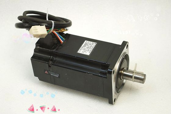 Yaskawa SGM-08A3FJ43 AC SERVO MOTOR 750W 200V 4.4A 3000RPM NEW
