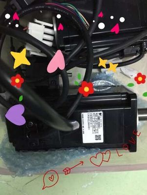 Yaskawa SGMAH-02AAAJ32C AC SERVO MOTOR 200W 200V 2.1A 3000RPM NEW