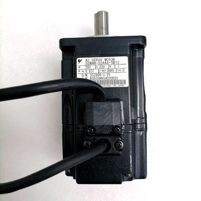 Yaskawa SGMAH-02AAA-SB12 AC SERVO MOTOR 200W 200V 2.1A 3000RPM NEW