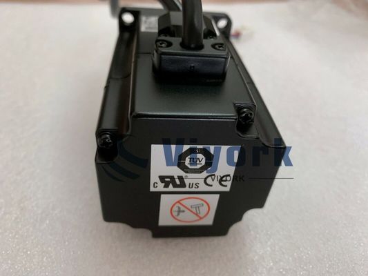 Yaskawa SGMAH-02ACA-SW11 AC SERVO MOTOR 200W 200V 2.1A 3000RPM NEW