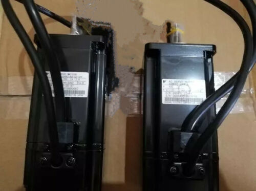 Yaskawa SGMAH-04A1A61 AC SERVO MOTOR 400W 200V 2.8A 3000RPM NEW