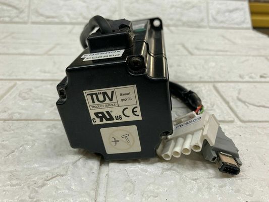 Yaskawa SGMAH-07ABA-NT12 AC SERVO MOTOR 400W 200V 3000RPM 2.8A NEW