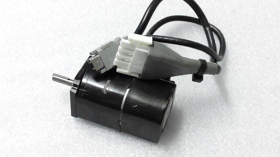 Yaskawa SGMAH-A5A1A-AD11 AC SERVO MOTOR 50W 200V 3000RPM 0.64A NEW