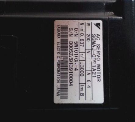 Yaskawa SGMAJ-02E1A21 AC SERVO MOTOR 200W 48V 3000RPM 6.4A NEW