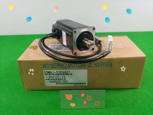 Yaskawa SGMAJ-03EAA21 AC SERVO MOTOR 300W 48V 3000RPM 8.6A NEW