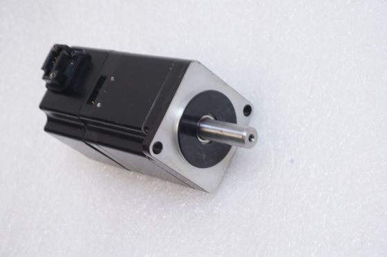 Yaskawa SGMAS-01A2A21 AC SERVO MOTOR 100W 200V 3000RPM 0.91A NEW
