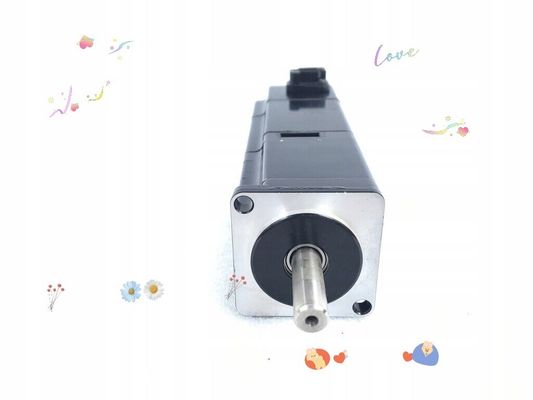 Yaskawa SGMAS-01A2A2C AC SERVO MOTOR 100W 200V 3000RPM 0.91A NEW