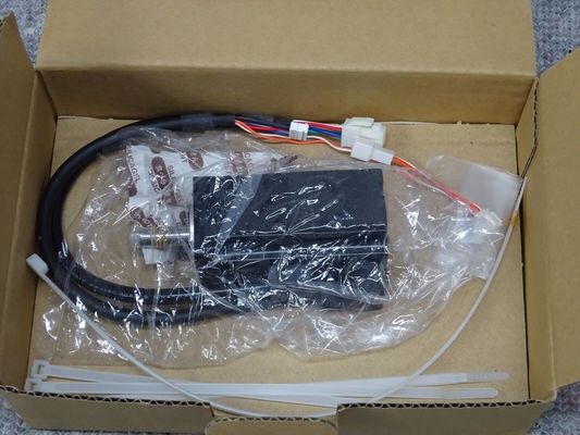 Yaskawa SGMAS-01A2AA1-E AC SERVO MOTOR 100W 200V 3000RPM 0.91A NEW
