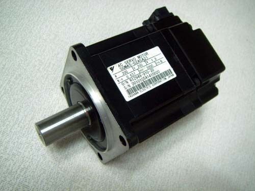 Yaskawa SGMAS-02ACB21 AC SERVO MOTOR 200W 200V 3000RPM 1.9A NEW