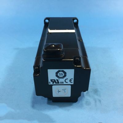 Yaskawa SGMAS-04A2A2C AC SERVO MOTOR 400W 200V 3000RPM 2.6A NEW