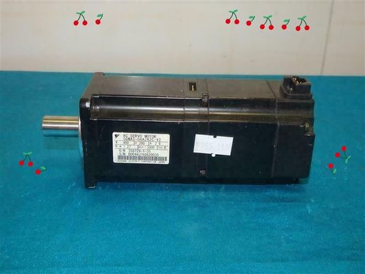 Yaskawa SGMAS-04A2A2C-Y2 AC SERVO MOTOR 400W 200V 3000RPM NEW
