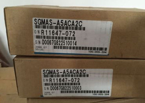 Yaskawa SGMAS-A5ACA2C AC SERVO MOTOR 50W 200V 3000RPM 0.66A NEW