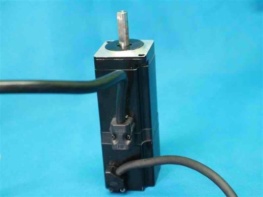 Yaskawa SGMAS-C2AGA-SU12 AC SERVO MOTOR 150W 200V 3000RPM 1.8A NEW