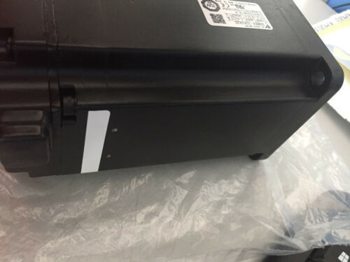 Yaskawa SGMAV-08A3A2S AC SERVO MOTOR 750W 200V 3000RPM 5.3A NEW