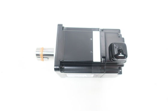 Yaskawa SGMAV-10A3A21 AC SERVO MOTOR 1KW 200V 3000RPM 5.3A NEW