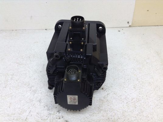 Yaskawa SGMG-30AWA AC Servo Motor 23.8A 2.9KW 1500RPM 200V NEW